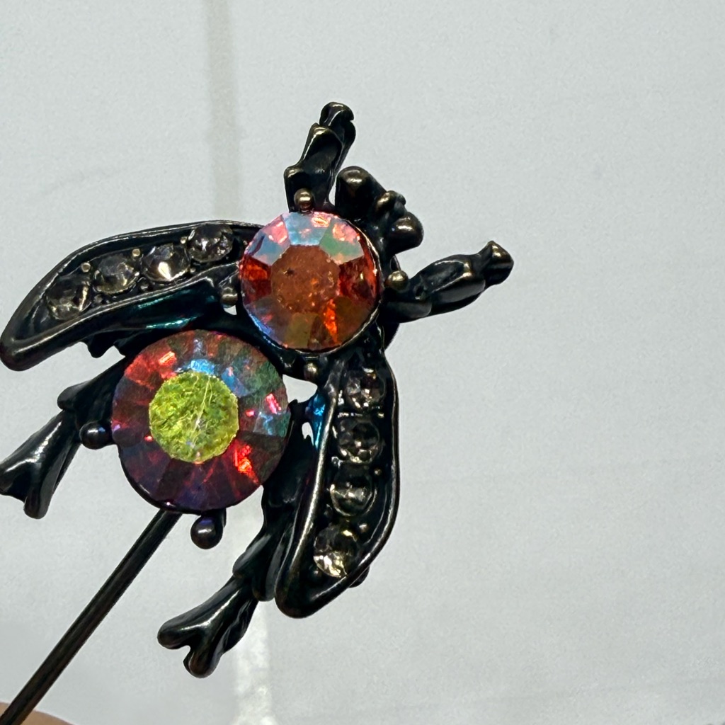 Nwt Fire Stone Crystal Iridescent Beetle Bee Brooch